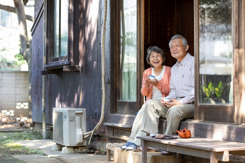 笑顔の夫婦