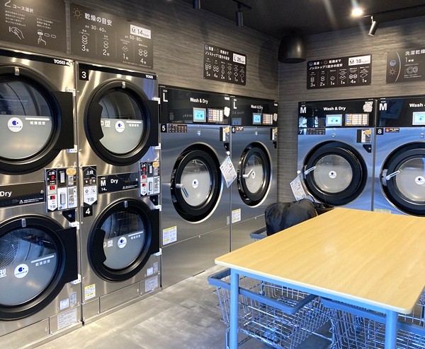 LAUNDRY MOREの内観